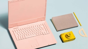 demo-attachment-210-200A5028_pastellaptopMB2018-89978-original-protected